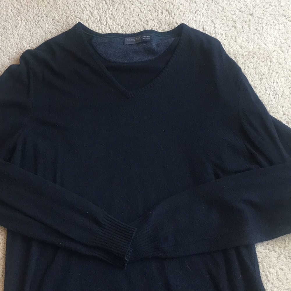 Zara men vneck sweater